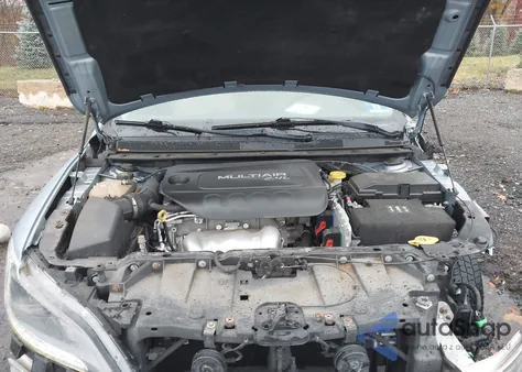 2015 Chrysler 200 C из США, поврежденный, VIN 1C3CCCCB5FN618854